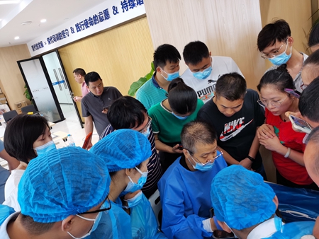张东星老师南宁站微创拔牙实操课 ljj雷竞技官网
助力