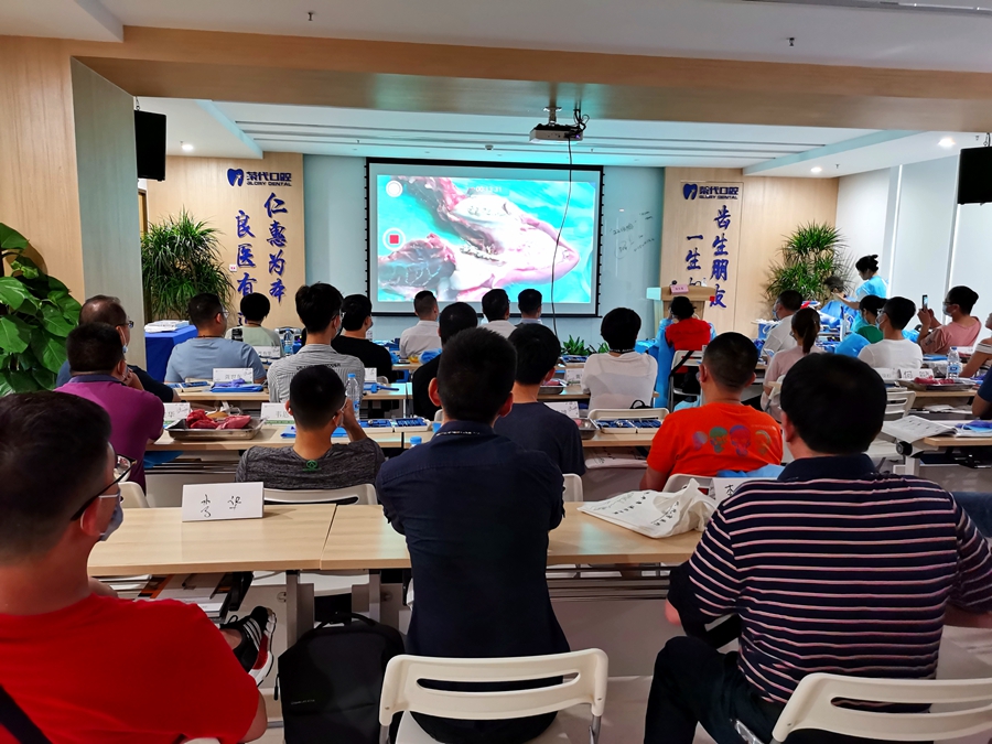 张东星老师南宁站微创拔牙实操课——ljj雷竞技官网
助力